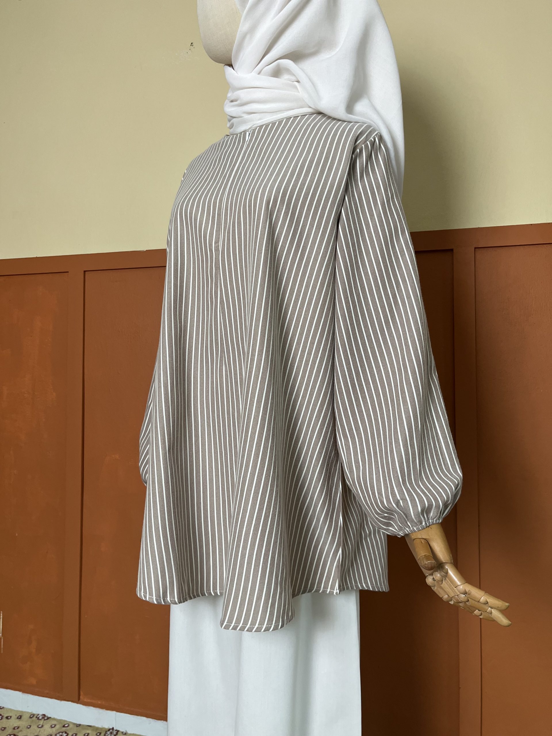 Gaia in Golden Brown